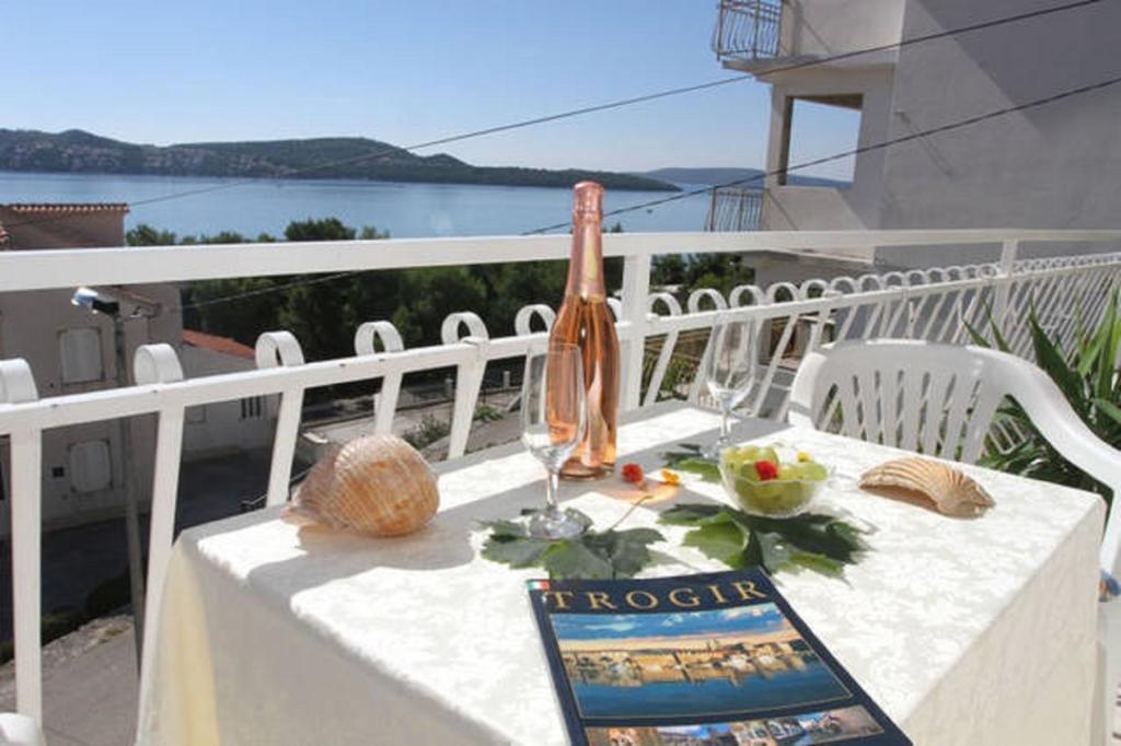 Lana Apartments Trogir Exterior foto