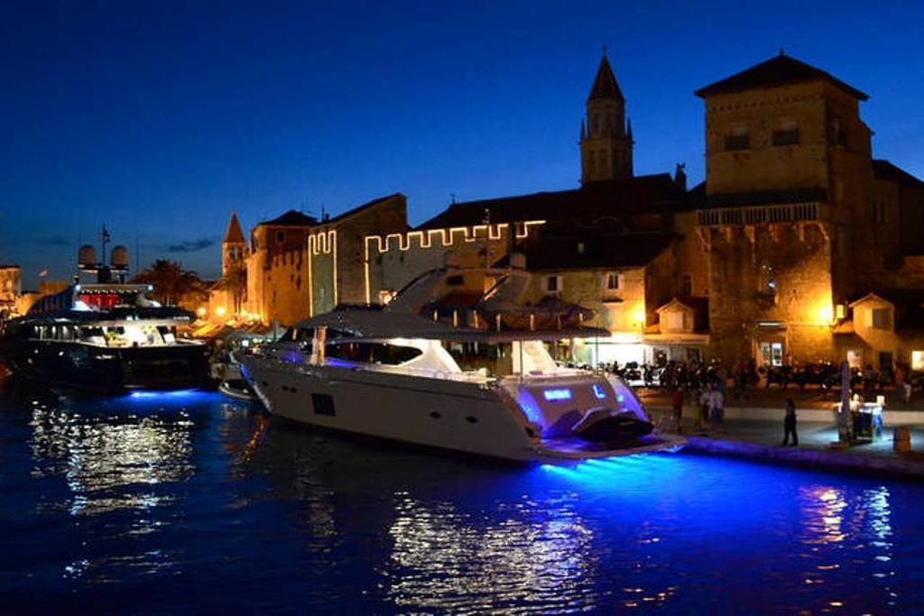 Lana Apartments Trogir Exterior foto